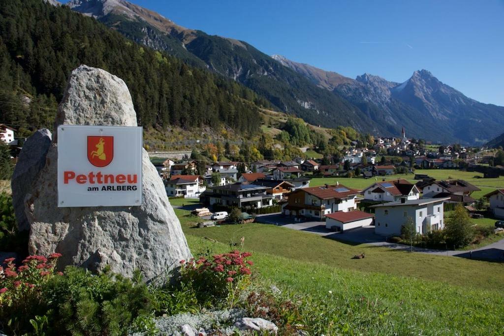 Pension Angelika Pettneu am Arlberg Eksteriør bilde